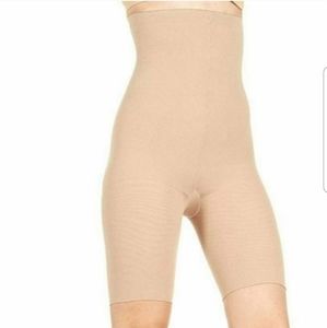 Assets by Spanx Sensational Shaper Nude 5